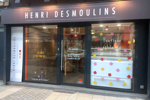 Façade de la boutique éphémère Henri Desmoulins